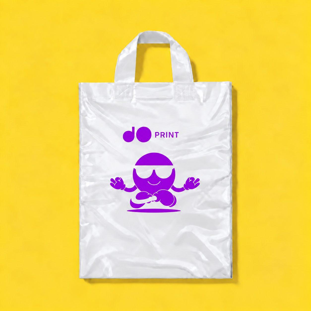 Nylon shopping bag with external handle
