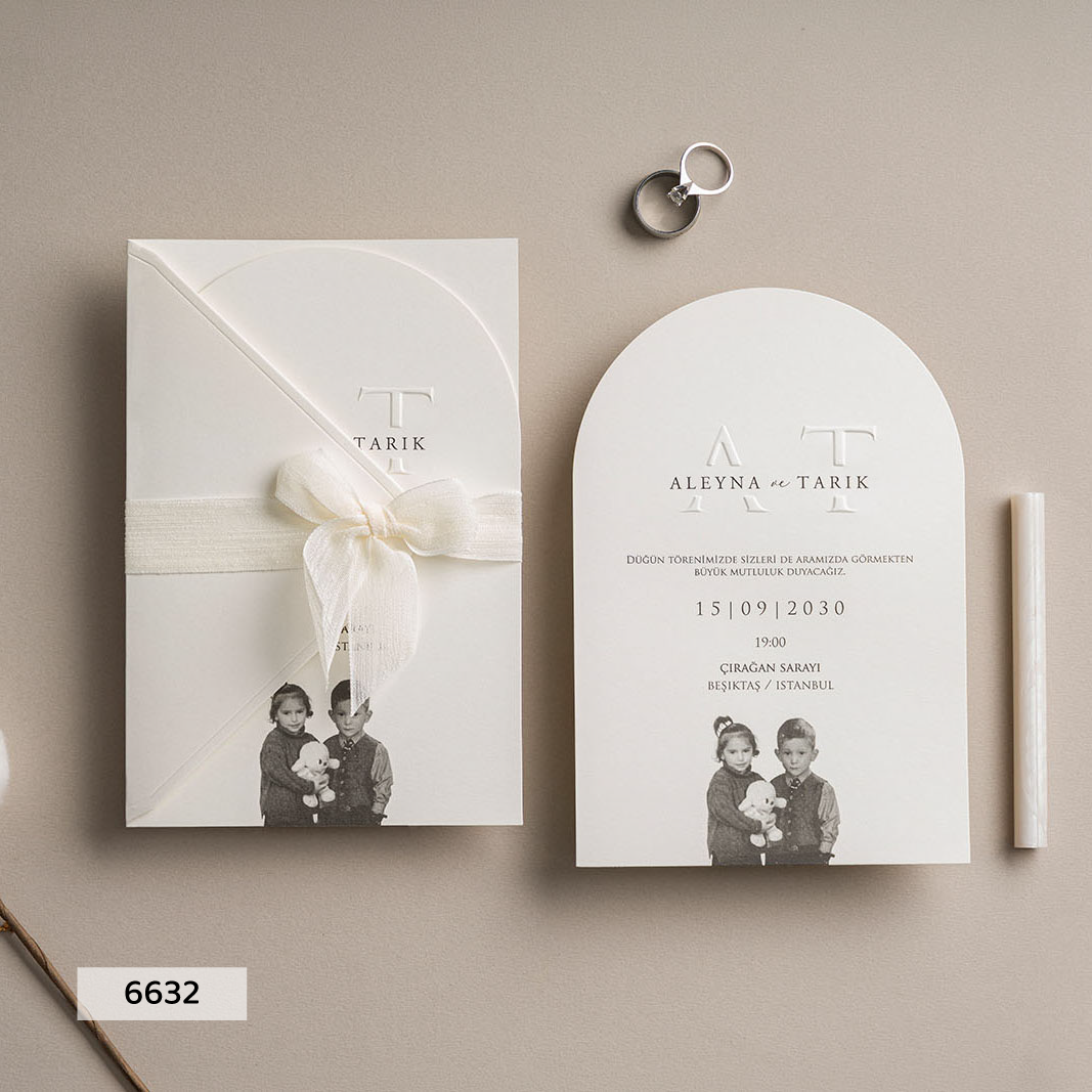 6632 - Arched Wedding Invitation with Bow