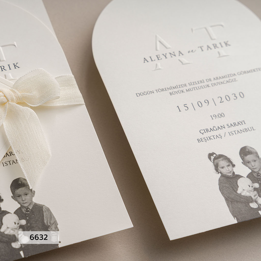 6632 - Arched Wedding Invitation with Bow